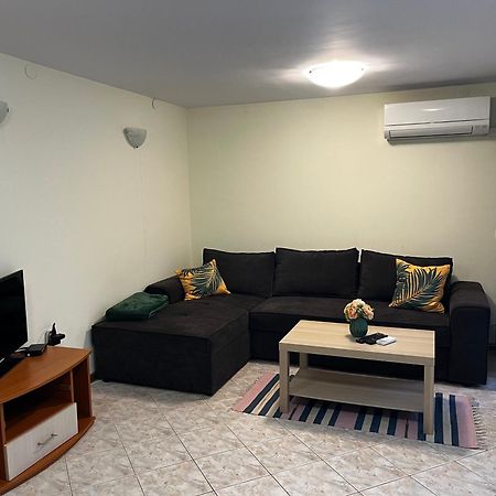 Green Central Apartment Varna Exterior photo